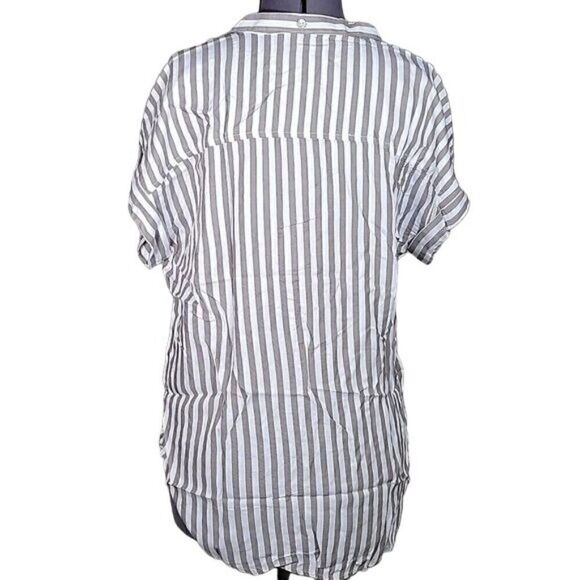 NWOT Denim & Co. Naturals Striped Button-Front Top - Picture 4 of 13